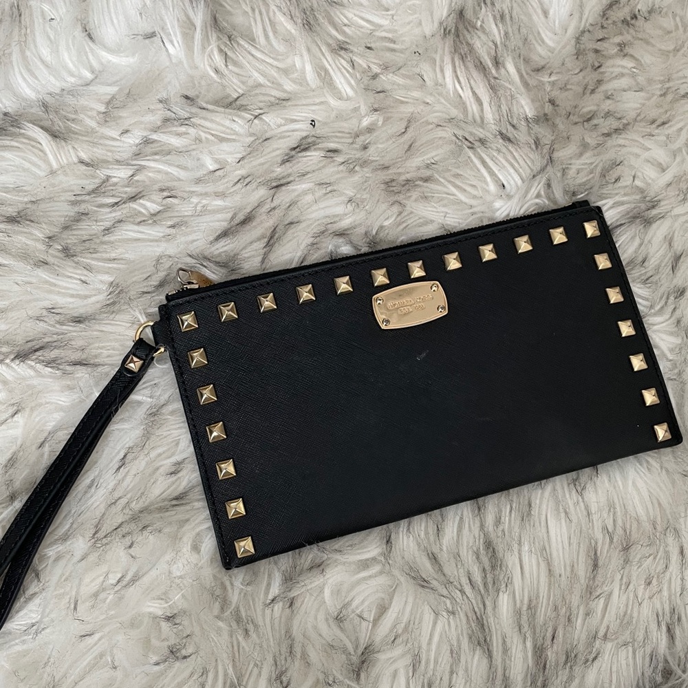 Michael Kors wristlet